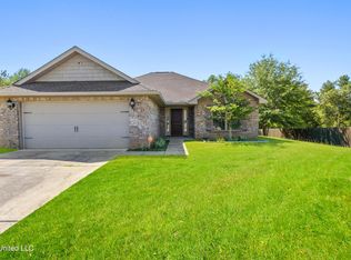 57 Summit View Dr, Perkinston, MS 39573