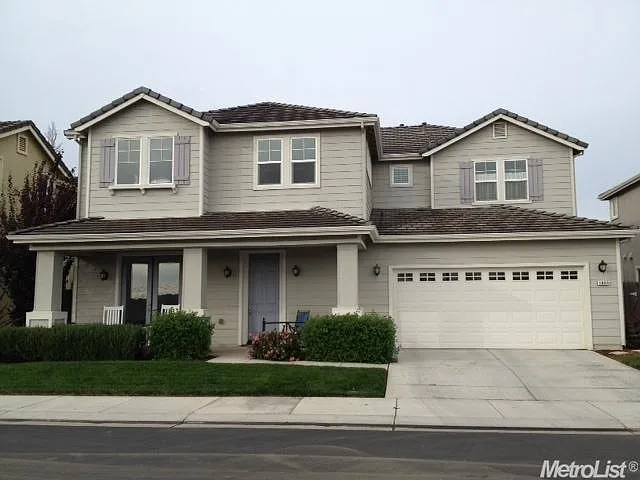 1805 Thomas Ct photo 1