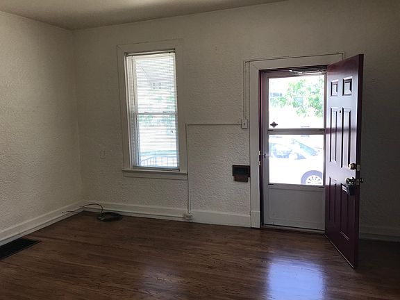 2nd image of 2317 Marconi Ave