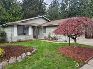 24821 13th Ave S, Des Moines, WA 98198