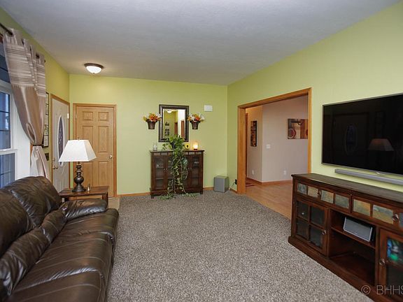 1145 winter cherry ln-105