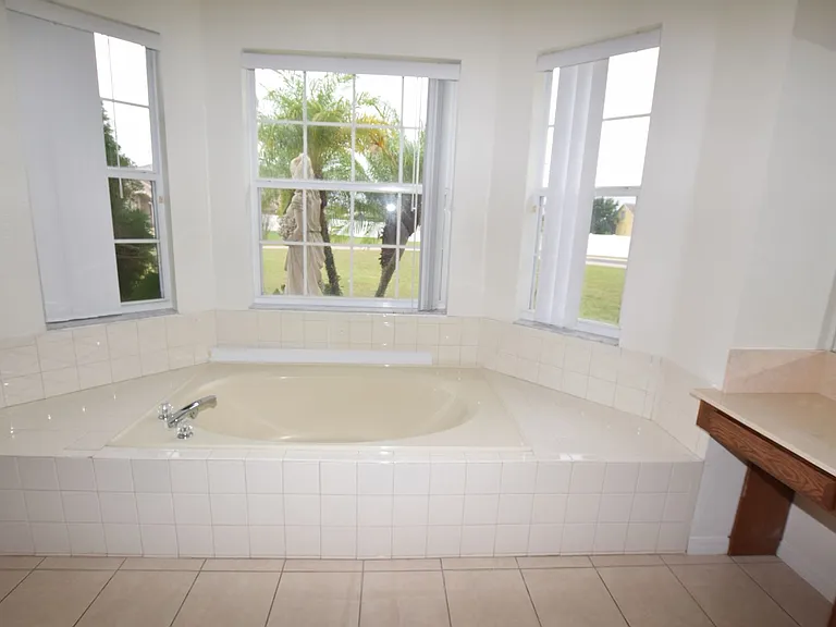 2604 Lutza Way — Photo 40