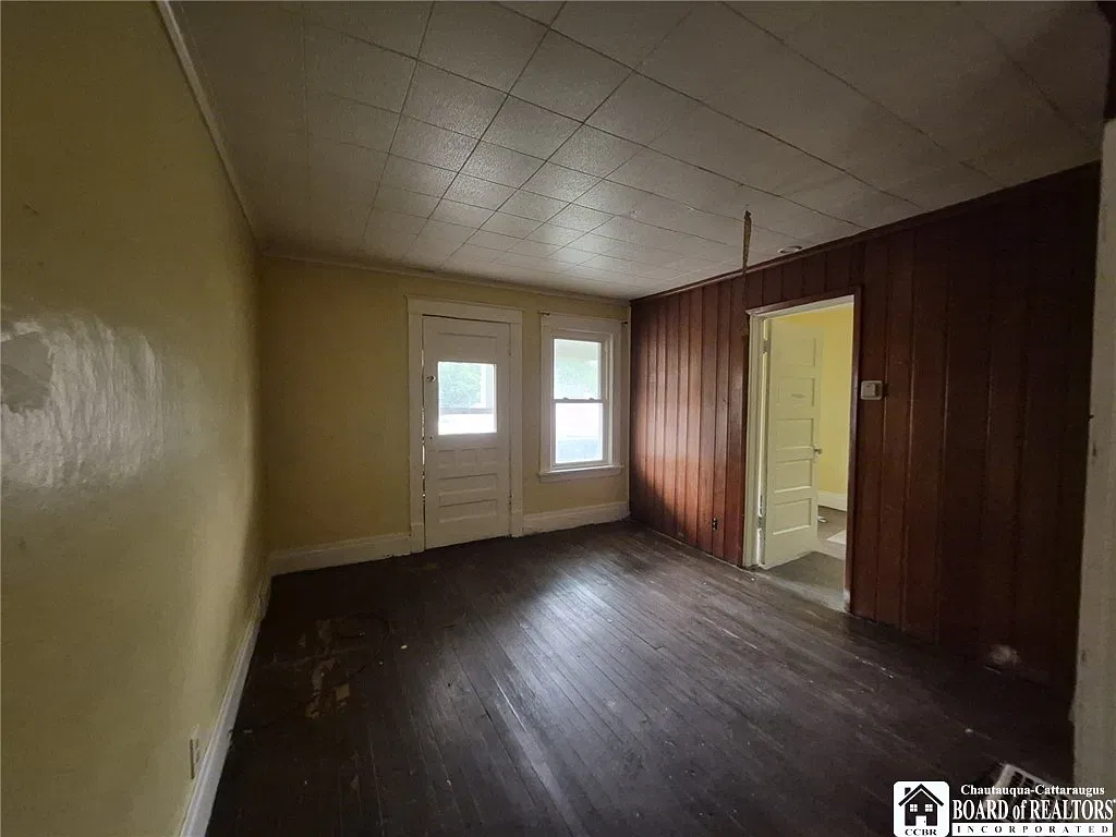 2 bed, 1.0 bath, 1169 sqft, $750 — Photo 2