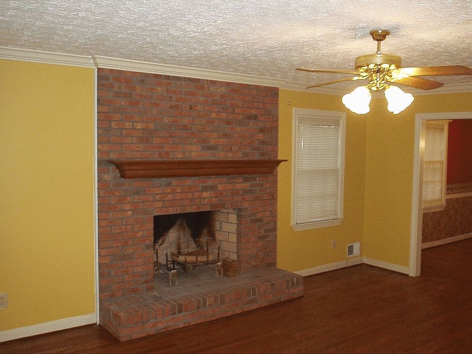 2nd image of 3865 Laurel Falls Dr