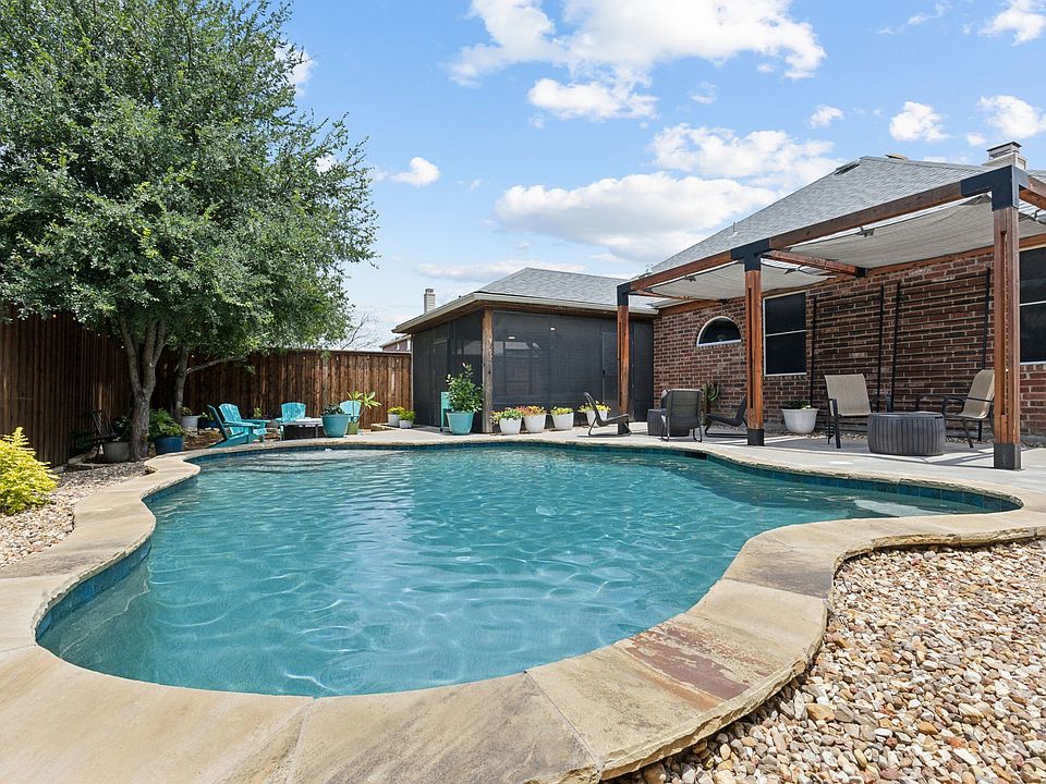 1st image of 2644 Winterberry Ln