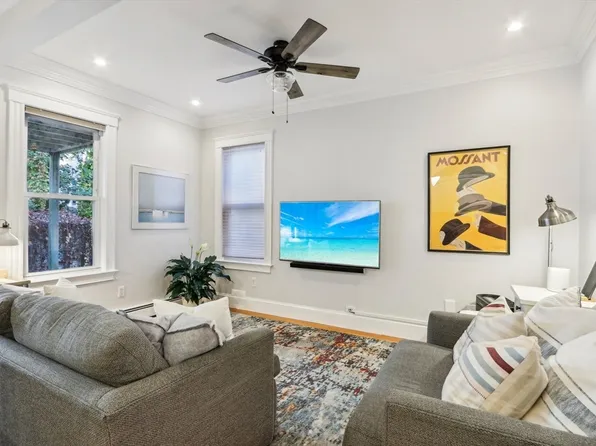 9-11 Linley Ter Unit 1, Boston, MA 02127