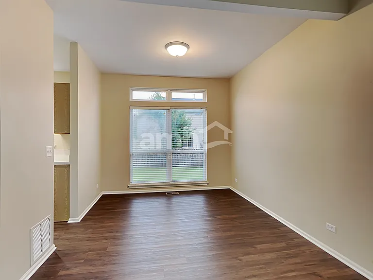 266 W Holly Ct — Photo 8