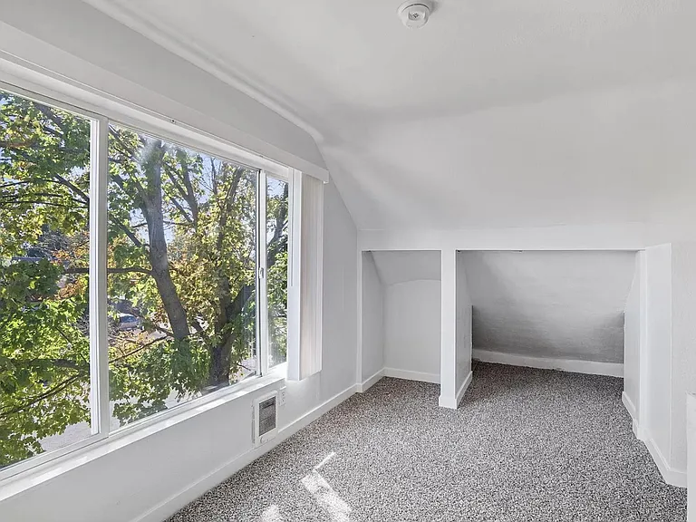 41 E Empire Ave #B — Photo 1