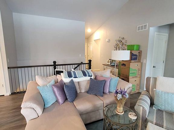 4th image of 8225 River Run Dr #1