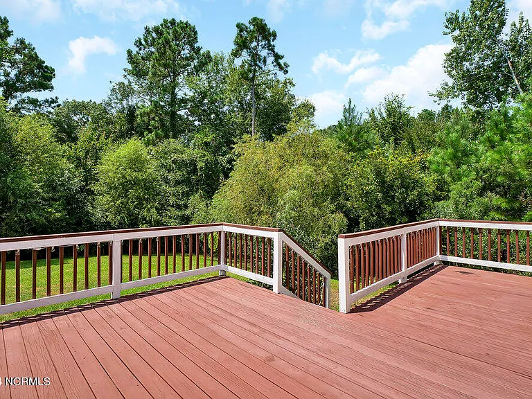 801 Rosedale Dr — Photo 32