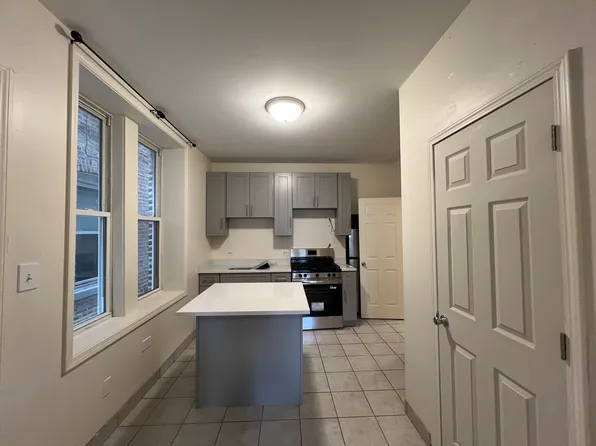3038 S Canal St #1BF, Chicago, IL 60616