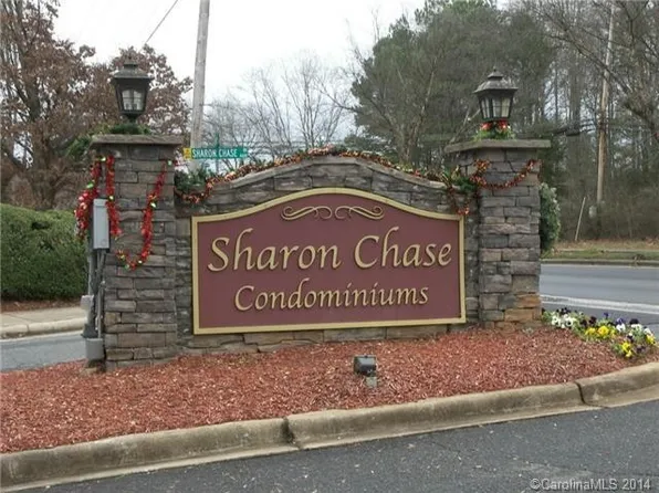 4600 Sharon Chase Dr, Charlotte, NC