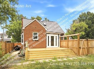 121 E Raymond Ave, Alexandria, VA 22301