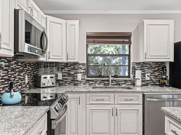 1966 9th Street, Vero Beach, FL 32960