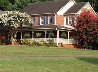 189 Hidden Creek Dr, Advance, NC 27006