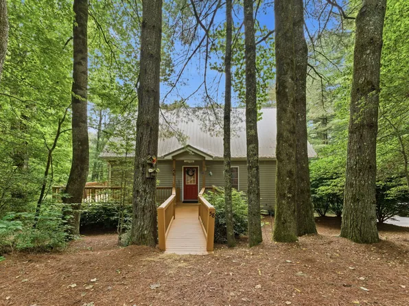 58 Osage Lane, Scaly Mountain, NC 28775