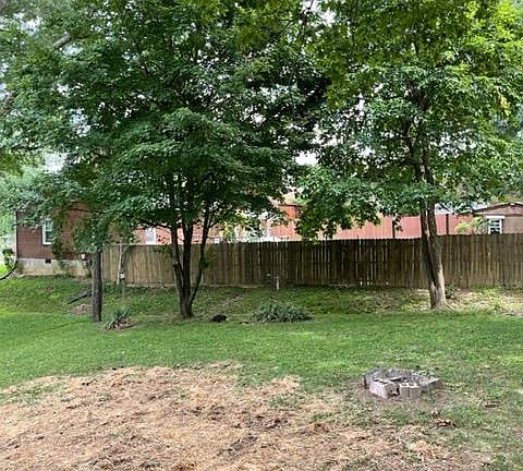 3rd image of 10727 Allen Dr