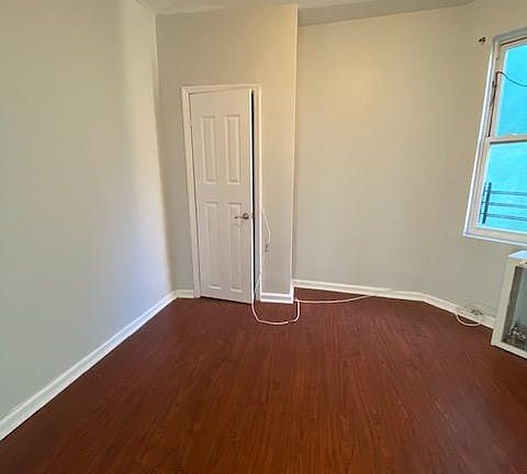 4th image of 635 Van Nest Ave Floor 2