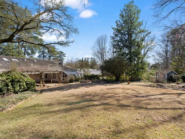 3330 Habersham Rd NW, Atlanta, GA 30305