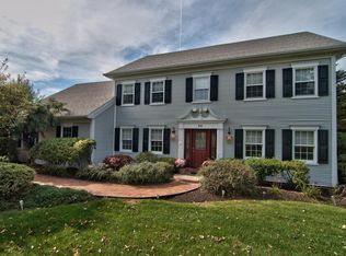22 Genoa Ln, Shavertown, PA 18708