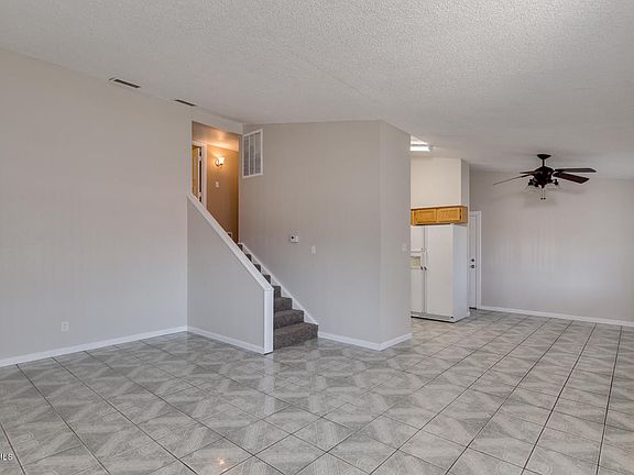 4th image of 3322 N 80th Dr