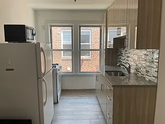 Rented by Alexiou Realty