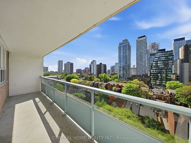 30 Gloucester St #1110 — Photo 15