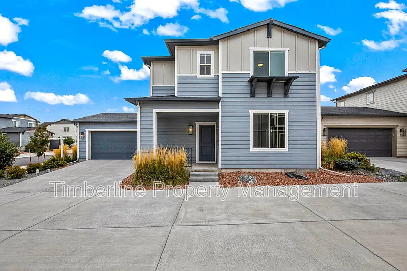 3 bed, 2.5 bath, 1690 sqft, $2,350 — Photo 1