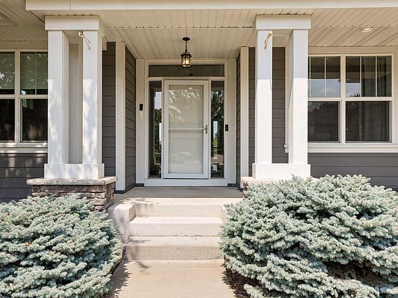 3rd image of 9080 Princeton Cir