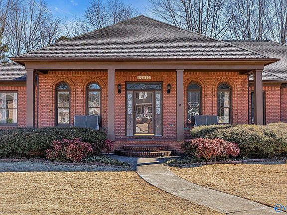 3rd image of 14013 Randamere Dr SE