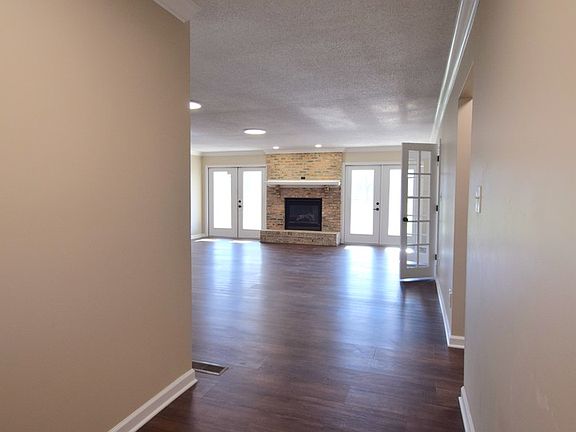 4th image of 1024 Mulligan Dr #1024