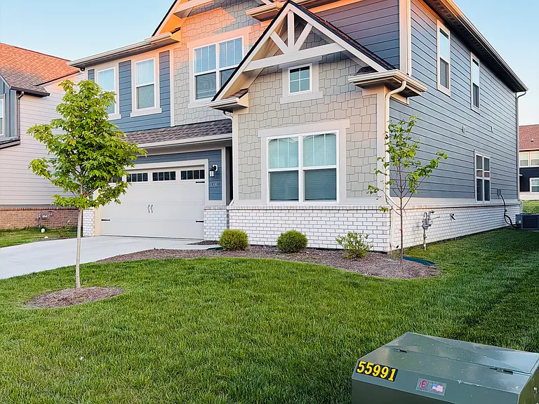 4383 Pine Bluff Dr — Photo 2