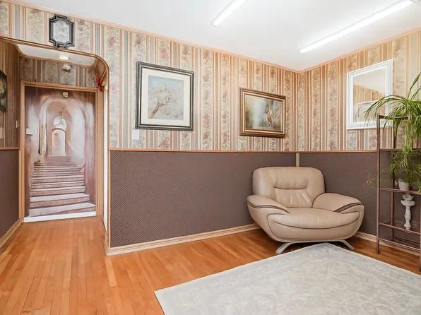 2675 East 7th Street image 13 of 28