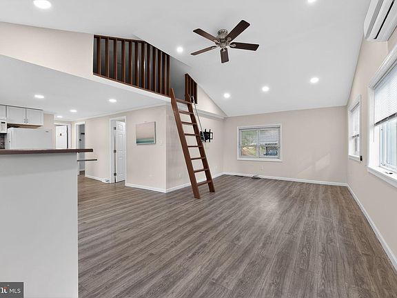 5th image of 617 Bittinger Rd