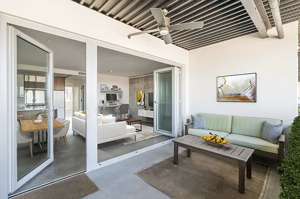 Rented by Compass | media 14