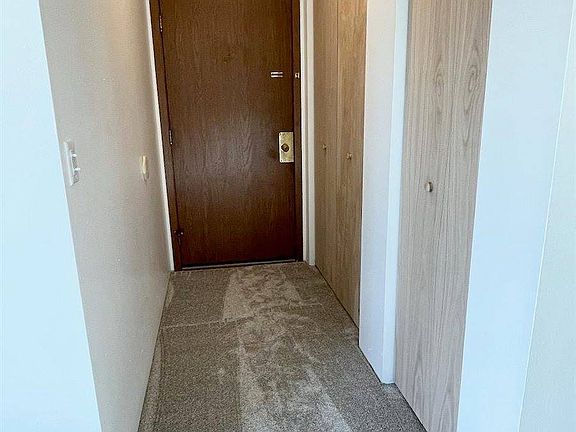 3rd image of 4770 Glasgow Dr