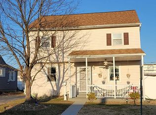 208 Love Ln, Norwood, PA 19074