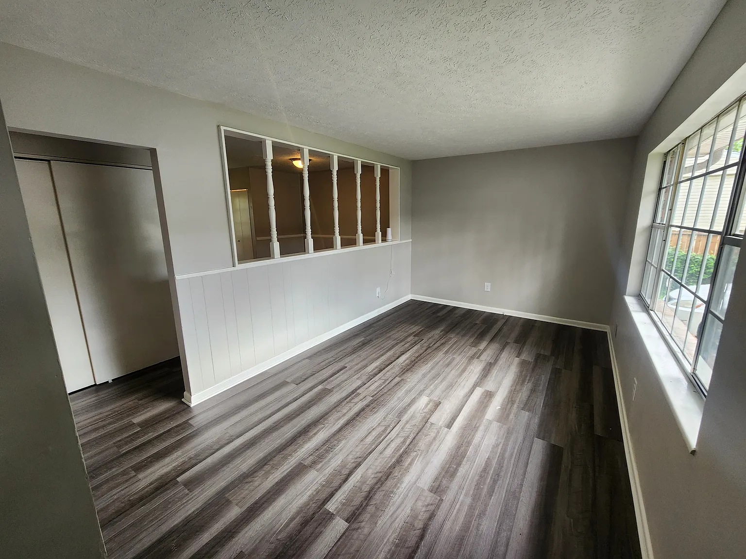 3 bed, 1025 sqft, $1,395 — Photo 2