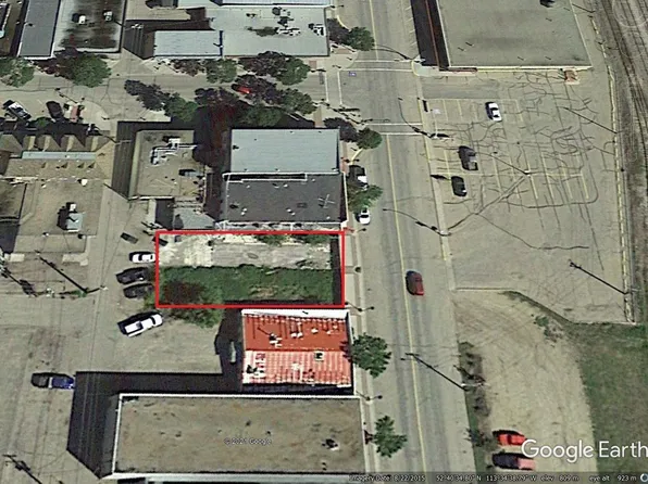 4912 50th St, Ponoka, AB T4J 1J3