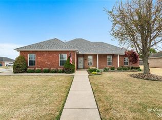 820 Todd Cir, Pea Ridge, AR 72751