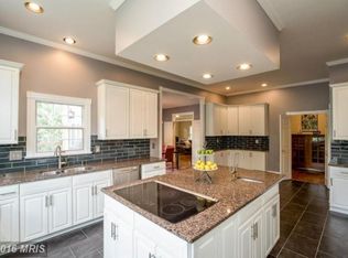 7806 Swinks Mill Ct, Mc Lean, VA 22102