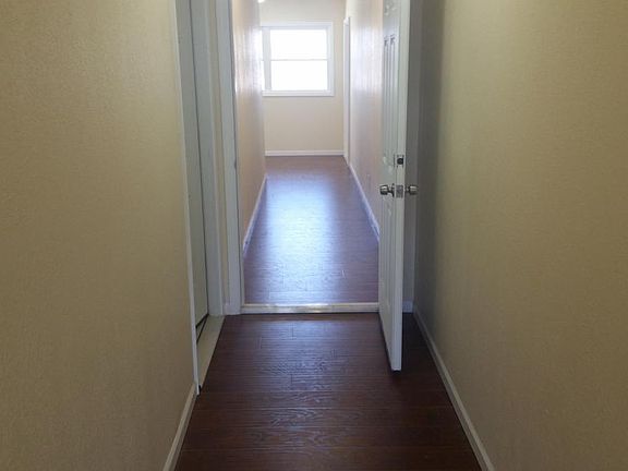 4th image of 1707 School St