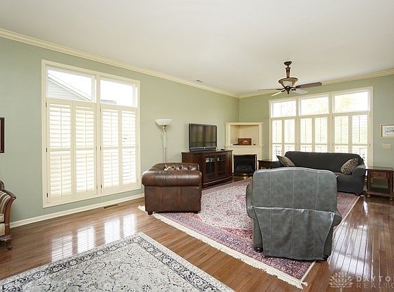 4th image of 7125 White Oak Ct