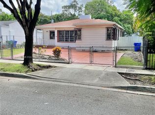 219 SW 26th Rd, Miami, FL 33129