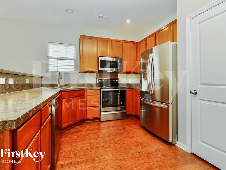 536 Brick Barn Ln — Photo 7
