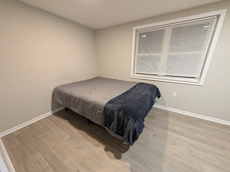 656 W Highland Ave — Photo 25