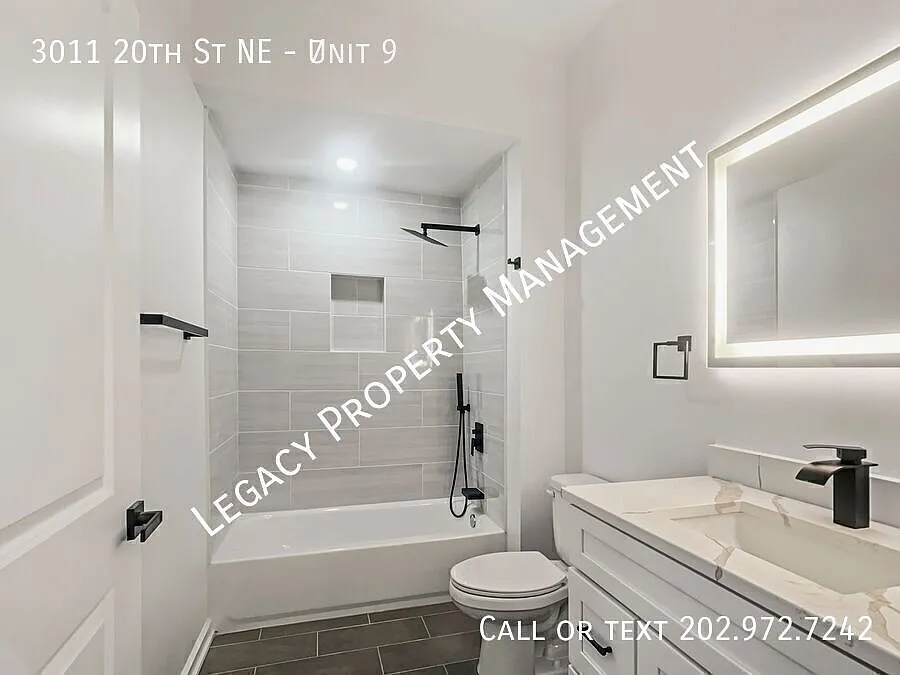 3011 20th St NE #7