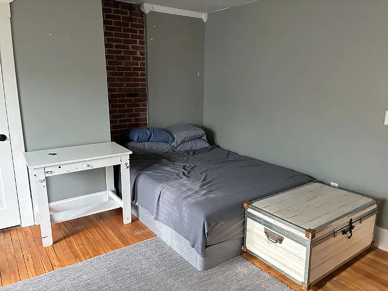 1006 Graham Ave — Photo 11