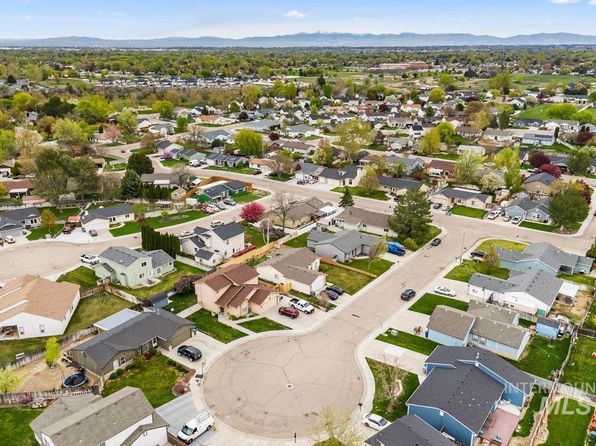 408 Tanoak Cir, Nampa, ID 83686