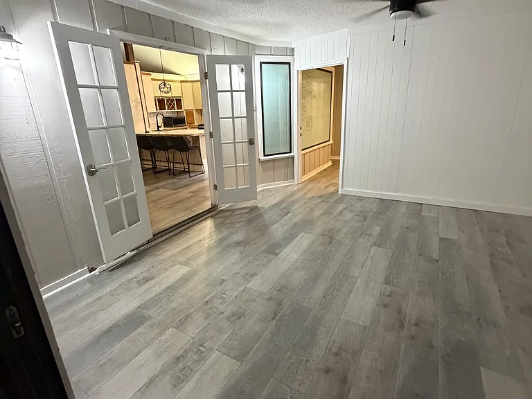 1404 Paula Dr — Photo 14
